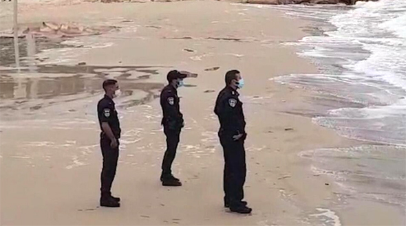 שוטרים בים, צילום: דוברות משטרת ישראל