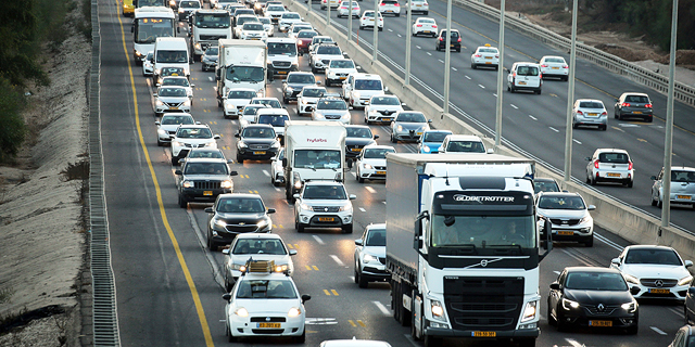 הלמ&quot;ס: בישראל 5.1 מיליון בעלי רישיון נהיגה - עלייה של 3% לעומת 2022
