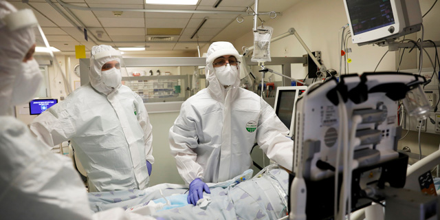 בתי החולים מוצפים בחולים, צילום: רויטרס