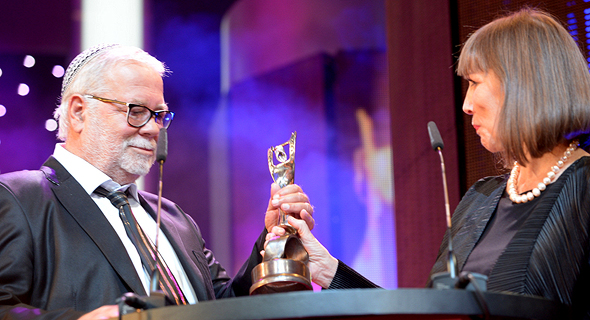 יהודה בארקן מקבל פרס מפעל חיים ב-2014, צילום: אבי רוקח