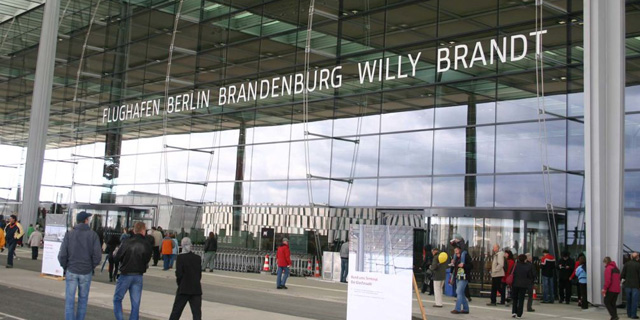 נמל התעופה החדש של ברלין נפתח - באיחור של 10 שנים ובחריגה של פי 3 מהתקציב המתוכנן