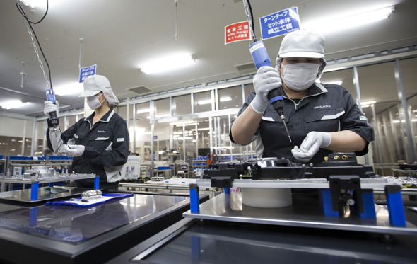 מפעל ייצור של פנסוניק ביפן, צילום: בלומברג