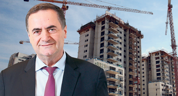 שר האוצר ישראל כץ ברקע בניינים ב בנייה , צילום: אלכס קולומויסקי, אוראל כהן