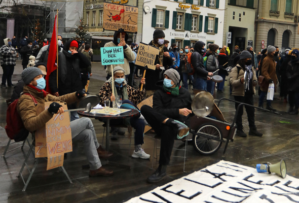 הפגנה של בעלי מסעדות נגד סגר, שוויץ