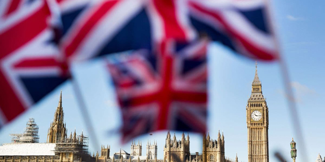 בריטניה: תוכנית לתמרץ את הכלכלה באמצעות הסטודנטים הזרים