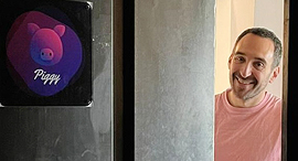  Shaul Olmert at the doorway of his new office