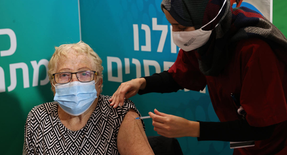 חיסון לקורונה בתל אביב