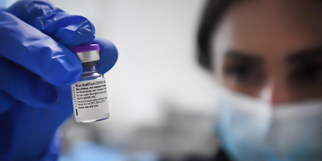ה-FDA צפוי להעניק ביום שני אישור מלא לחיסון הקורונה של פייזר