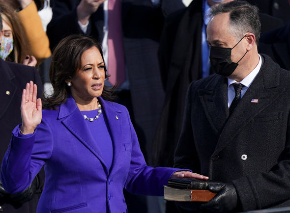 קמלה האריס מושבעת לסגנית הנשיא, צילום: רויטרס