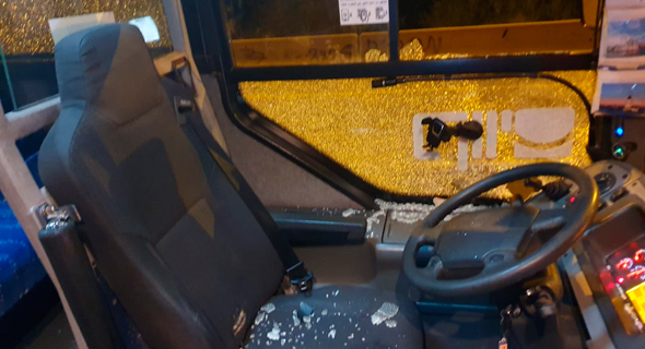 אוטובוס של עמאר רישיק שהותקף , צילום: ארגון הנהגים 
