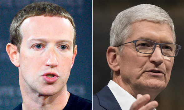משמאל מארק צוקרברג מנכל פייסבוק ו טים קוק מנכ"ל אפל, צילומים: בלומברג, איי אף פי