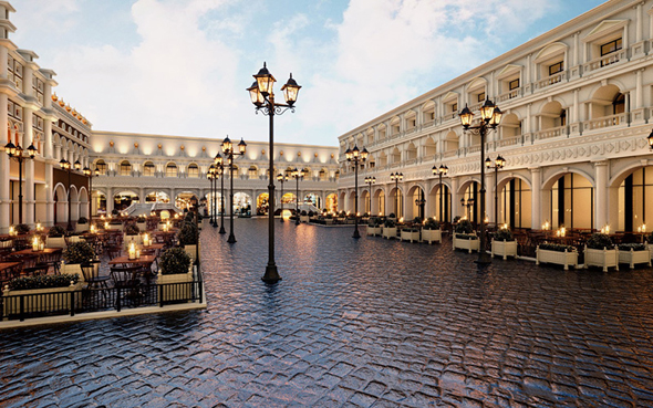 מתחם הפיאצה. ישתרע על 5,000 מ"ר, ויהווה העתק של מלון ונציה בלאס וגאס 