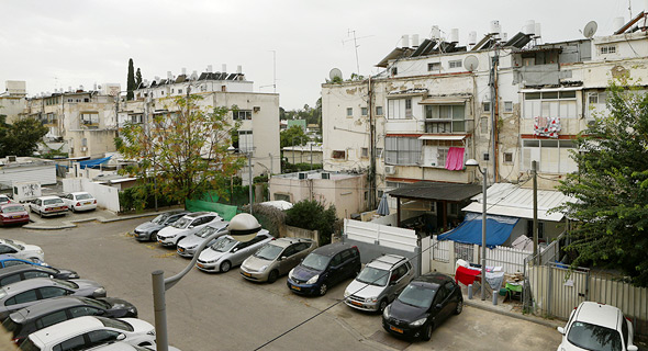 מתחם ברחוב ווגווד שמיועד ל פינוי בינוי בשכונת ביד אליהו תל אביב, צילום: עמית שעל