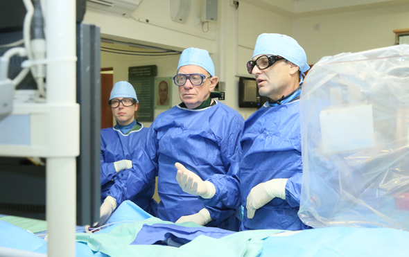 Professor Rafi Beyer in the lab. Photo: Pioter Fliter