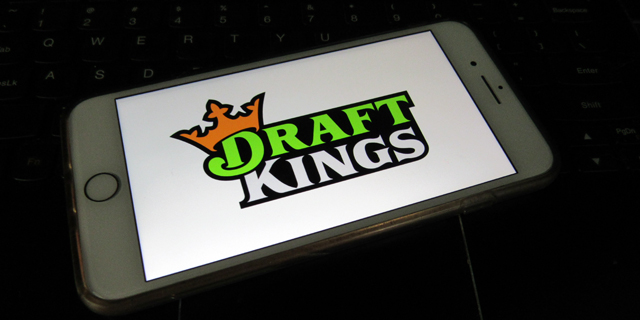 Who raised a &#036;112 million fund and which Israeli company was acquired by DraftKings?