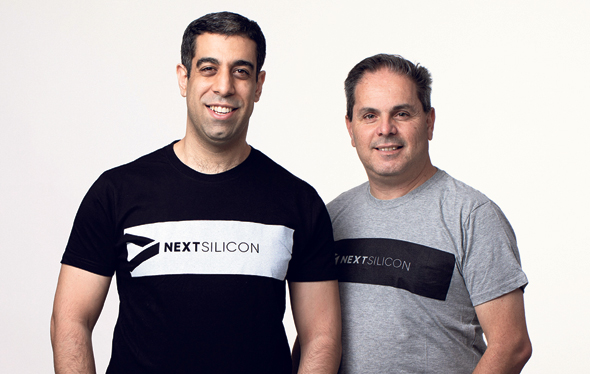 מייסדי NextSilicon. מימין: אייל נגר ואלעד רז