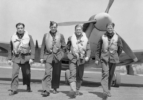 טייסים בריטיים בפעולה, צילום: IWM