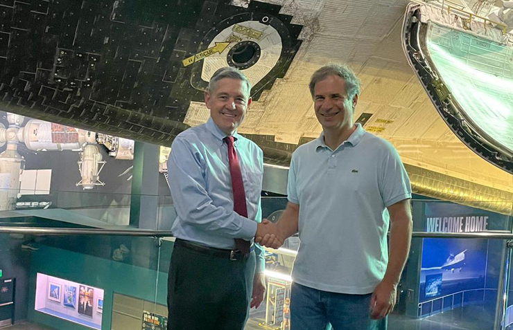 Eytan Stibbe (right) meets with former NASA astronaut and head of director of the Kennedy Space Center Bob Cabana. Photo: Ramon Foundation