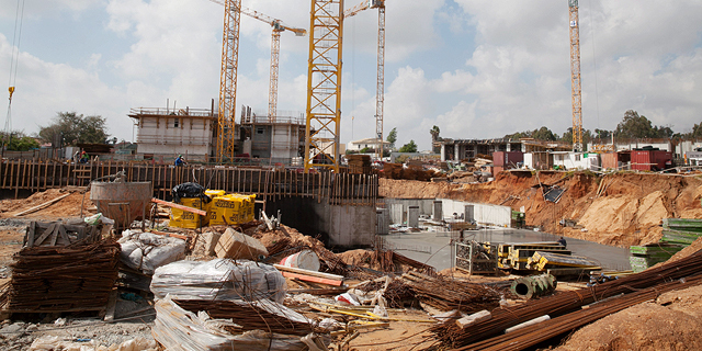 אתר בנייה של דירה להשכיר פרויקט מגורים רמת השרון רחוב אלכסנדרוני 1