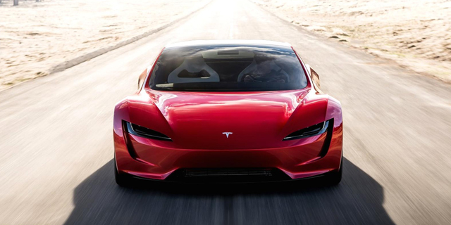 מכונית ספורט חדשה של טסלה
