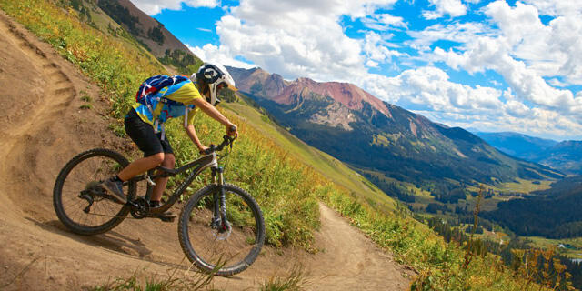אופני הרים רכיבת שטח אופניים ספורט מסוכן