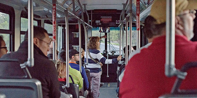 אוטובוס ארה"ב תחבורה ציבורית U.S. Bus Public Transportation