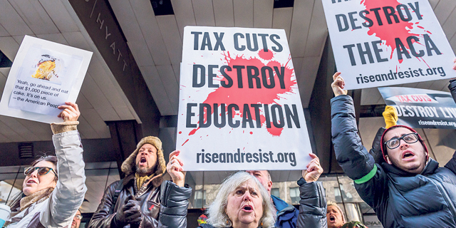 מוסף שבועי 18.1.18 הפגנה נגד רפורמת המס של טראמפ