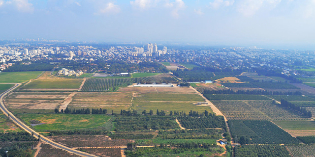 שדות ב רמת השרון