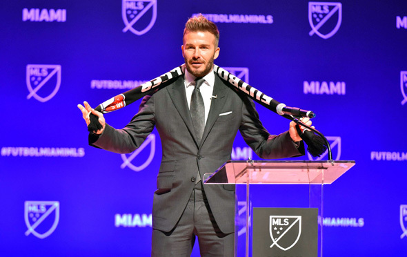 דיוויד בקהאם מודיע על הרמת קבוצת ב MLS כדורגל אמריקאי