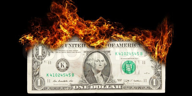 דולר עולה באש
