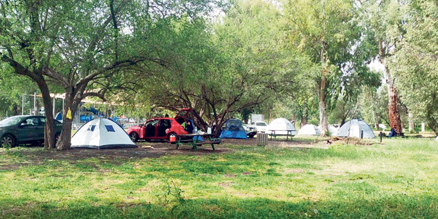 פנאי מסלולי טיול ו קמפינג ב פארק הירדן