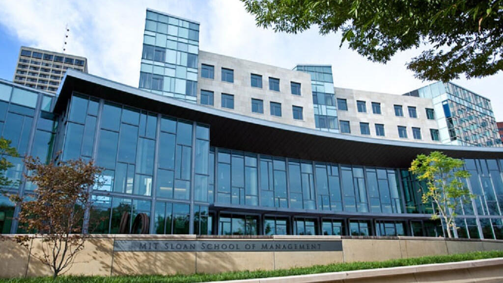 בי"ס מינהל עסקים סלואן, MIT (צילום: mim-essay) בי"ס מינהל עסקים סלואן Sloan המכון הטכנולוגי מסוצ'סטס MIT