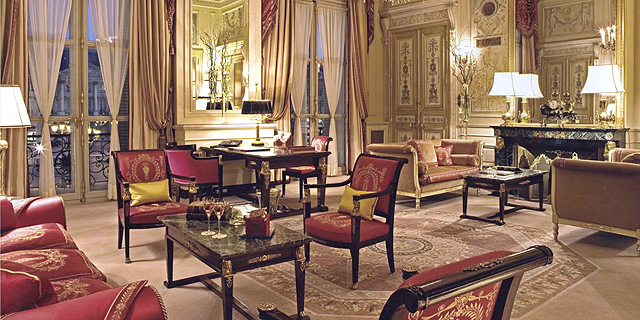 ספה הסוויטה המלכותית מלון ריץ פריז