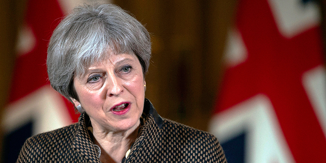 תרזה מיי ראש ממשלת בריטניה בהצהרה לעיתונות עקב התקיפה בסוריה