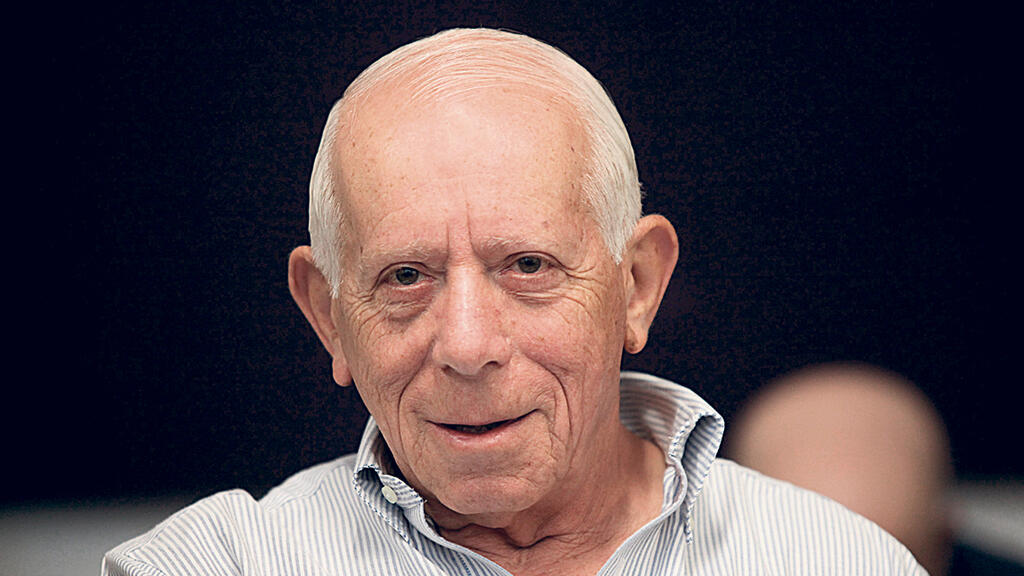 אריה מינטקביץ יו"ר בנק דיסקונט, יו"ר רשות ני"ע והיועץ המשפטי של האוצר לשעבר (צילום: עמית שעל) אריה מינטקביץ לשעבר סגן יור ה דירקטוריון של איי די בי