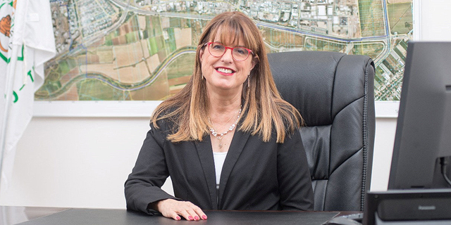 ראשת עיריית יהוד מונסון יעלה מקליס