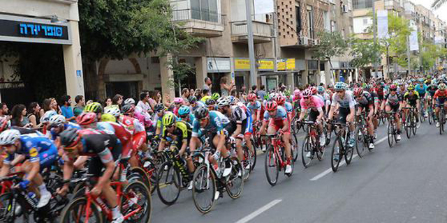 רוכבי אופניים מרוץ ג'ירו ד'איטליה בתל אביב