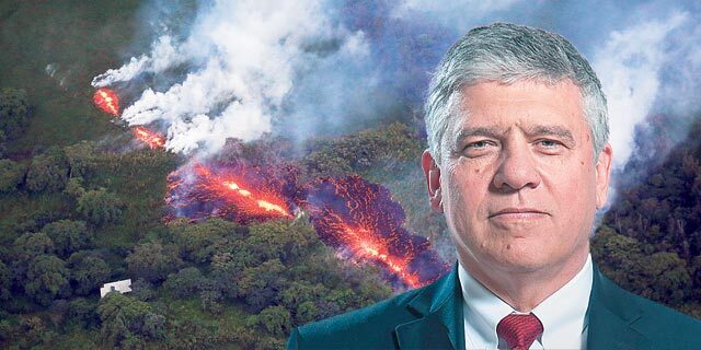 יצחק אנג'ל מנכ"ל אורמת על רקע התפרצות הר געש הוואי