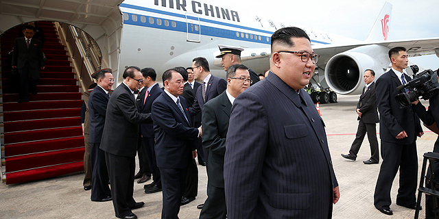 קים ג'ונג און צפון קויראה מגיע לסינגפור