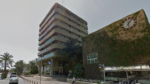 צילום: צילום מסך גוגל בקשה לייצוגית: "הפליה במחירי חוגים לטובת הציבור החרדי בחולון"