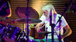 פנאי מאיר ישראל מתופף