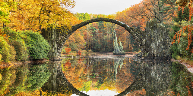פוטו צורות גאומטריות של הטבע גשר טבעי רקוצי גרמניה 