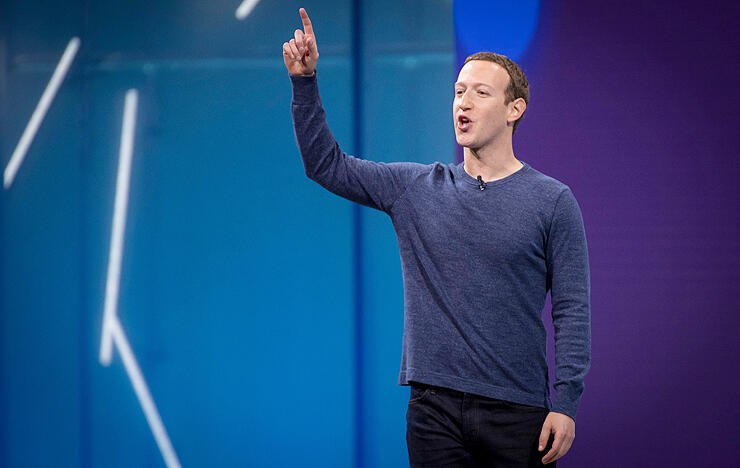 מוסף שבועי 16.8.18 הפכנו את גוגל פייסבוק אמזון ו אפל לגיבורות שלנו מייסד פייסבוק מארק צוקרברג
