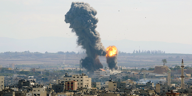 הפגזות של טילים ישראליים על עזה בעקבות שיגור על שדרות קאסם טיל רצועת עזה