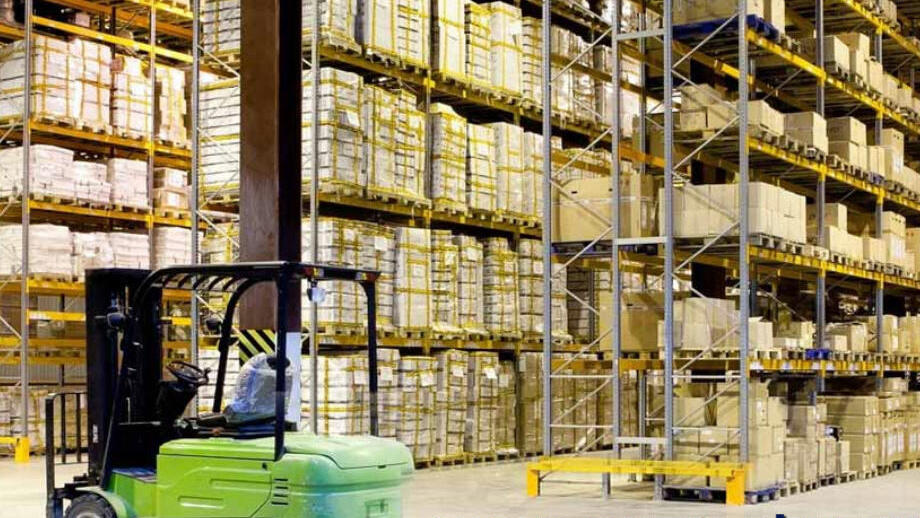 ממן משפחת לבנת מטענים מחסן מרלו"ג