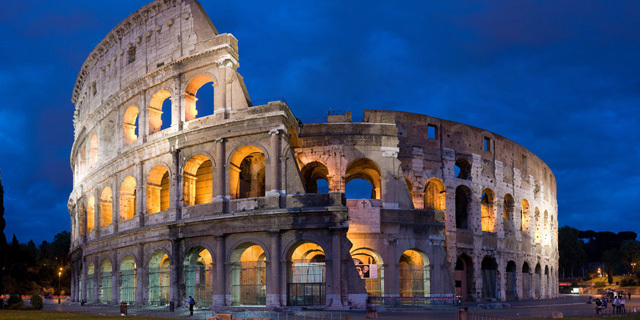 פוטו פלאים ארכיטקטוניים קולוסיאום רומא