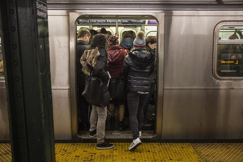 רכבת תחתית בניו יורק , צילום: בלומברג