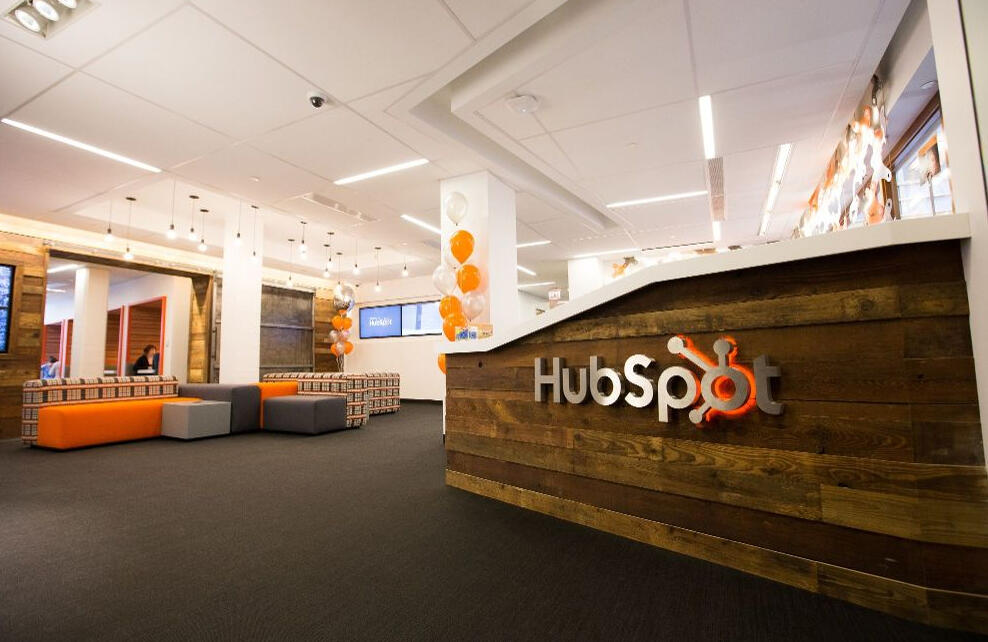 HubSpot offices. (Photo: glassdoor) משרדי האבספוט HubSpot חברות הטכנולוגיה הכי טובות