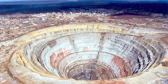 מכרה יהלומים מיר רוסיה אלרוסה