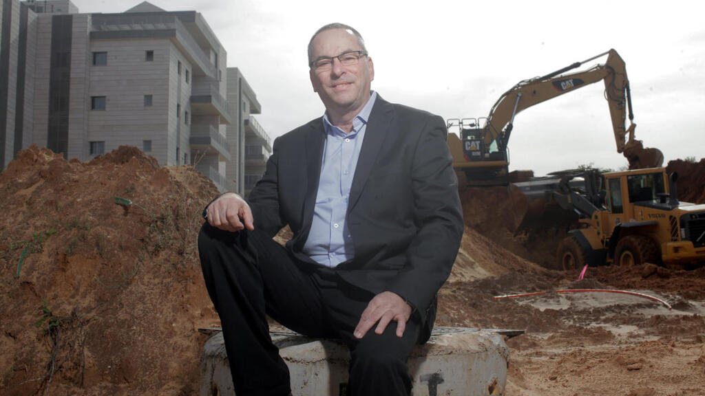 רוני בריק קבלן נשיא התאחדות ה קבלנים בוני ה ארץ